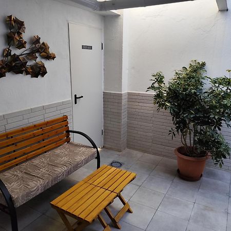 Apartamentos De La Haya & Suite Con Jacuzzi, Junto Al Teatro Romano Мерида Экстерьер фото